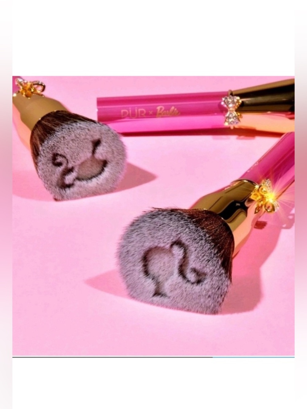 PÜR x Barbie Keepsake Kabuki Brush - Pink & Gold Box